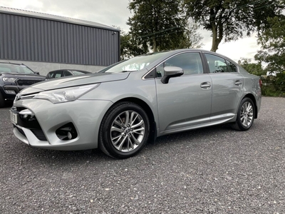 2018 - Toyota Avensis Manual