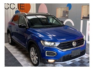 2021 (211) Volkswagen T-Roc