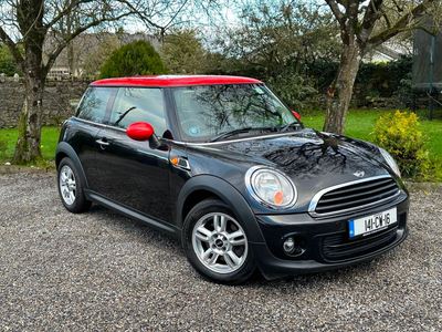 MINI HATCH