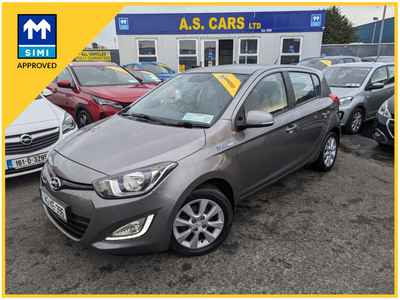 2014 (142) Hyundai i20