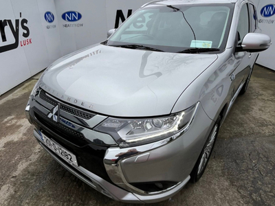 2020 (201) Mitsubishi Outlander