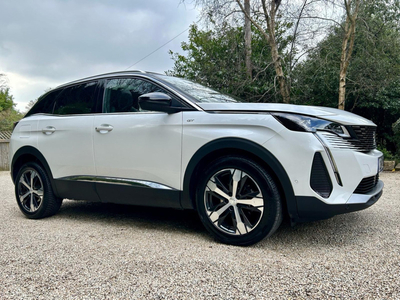 2021 (211) Peugeot 3008