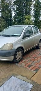 2001 - Toyota Yaris Manual