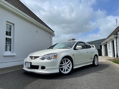 2003 - Honda Integra ---