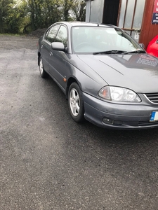 2003 - Toyota Avensis Manual