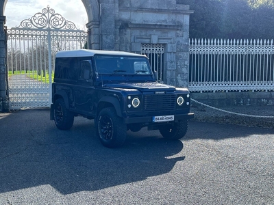 2004 - Land Rover Defender Manual