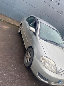 2005 - Toyota Corolla Manual