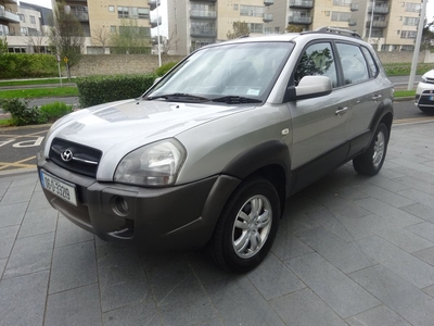 2006 - Hyundai Tucson Manual