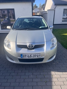 2007 - Toyota Auris Manual