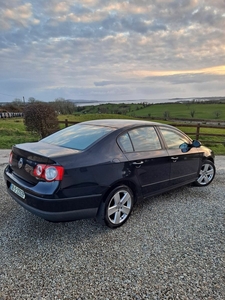 2008 - Volkswagen Passat Manual