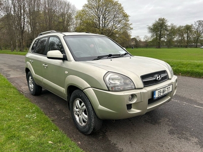 2009 - Hyundai Tucson Manual