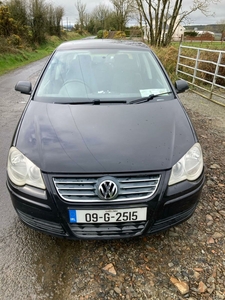 2009 - Volkswagen Polo Manual