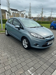 2010 - Ford Fiesta Manual