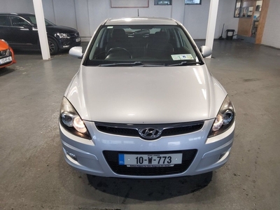 2010 - Hyundai i30 Manual