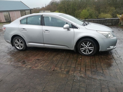 2010 - Toyota Avensis Manual