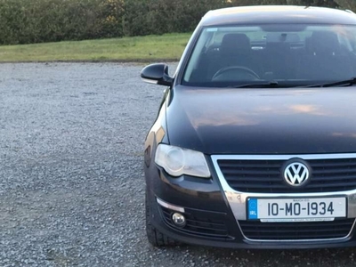 2010 - Volkswagen Passat Manual