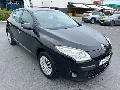 2011 - Renault Megane Manual