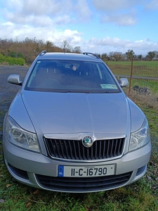 2011 - Skoda Octavia Manual