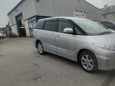 2011 - Toyota Estima Automatic