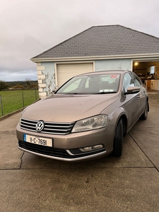 2011 - Volkswagen Passat Manual