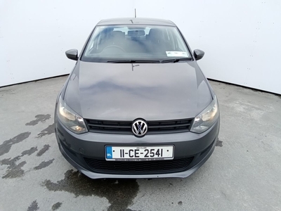 2011 - Volkswagen Polo Manual