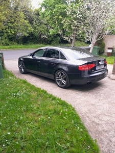 2012 - Audi A4 Manual