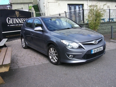 2012 - Hyundai i30 Manual