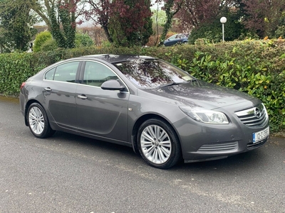 2012 - Opel Insignia Manual