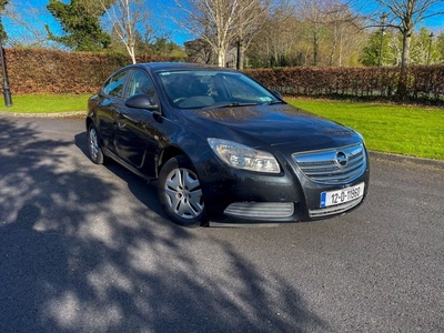 2012 - Opel Insignia Manual