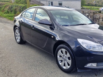 2012 - Opel Insignia Manual