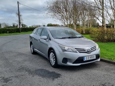 2012 - Toyota Avensis Manual