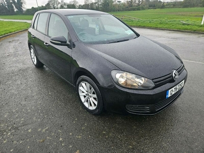 2012 - Volkswagen Golf Manual