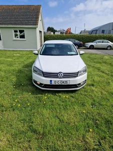 2012 - Volkswagen Passat Manual