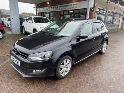 2012 - Volkswagen Polo Manual