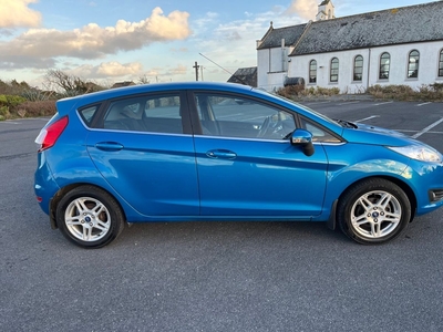 2013 - Ford Fiesta Manual