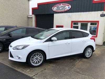 2013 - Ford Focus Manual