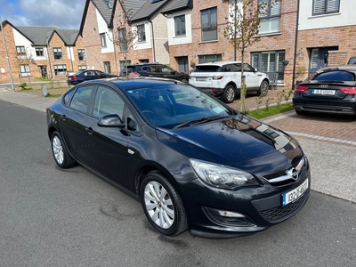 2013 - Opel Astra Manual