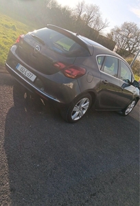 2013 - Opel Astra Manual