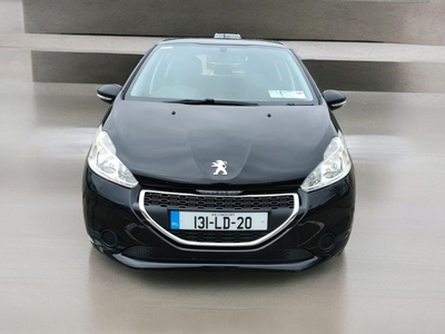 2013 - Peugeot 208 Manual