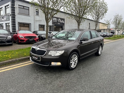 2013 - Skoda Superb Manual