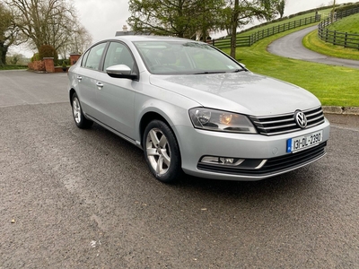 2013 - Volkswagen Passat Manual