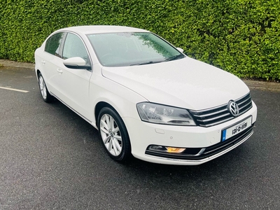 2013 - Volkswagen Passat Manual