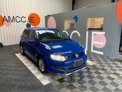 2013 - Volkswagen Polo Automatic