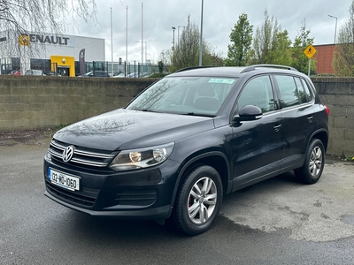 2013 - Volkswagen Tiguan Manual