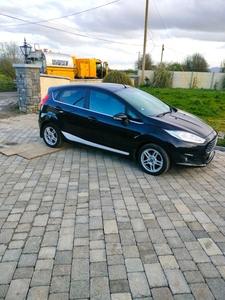 2014 - Ford Fiesta Manual