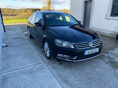 2014 - Volkswagen Passat Manual