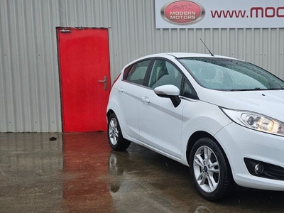 2015 - Ford Fiesta Manual