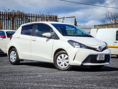 2015 - Toyota Vitz Automatic