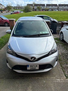 2015 - Toyota Vitz Manual