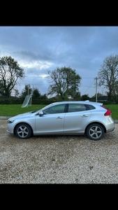 2015 - Volvo V40 Manual